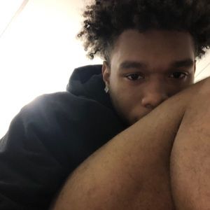 Meet your Posher, Ellis